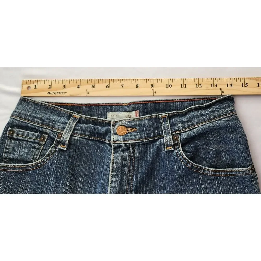 Levis Jeans Womens 8 Blue 550 Relaxed Boot Cut Mid Waist Mom Denim Pants Y2K 07 - Picture 6 of 16